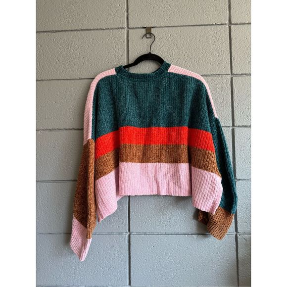 Women’s Urban Outfitters UrbanChenille Color Block Side Slit Cropped Sweater siz - Picture 2 of 3
